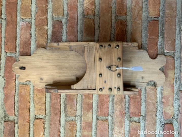 Antig&uuml;edades: Soporte de almirez o mortero - Foto 1