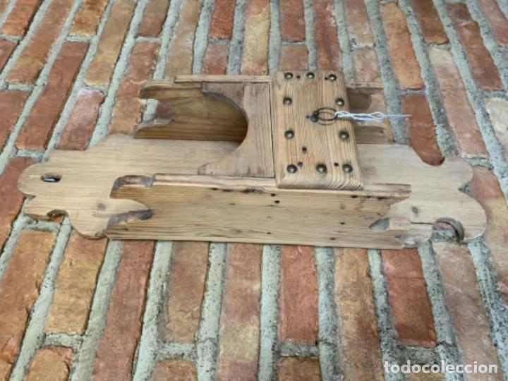 Antig&uuml;edades: Soporte de almirez o mortero - Foto 2