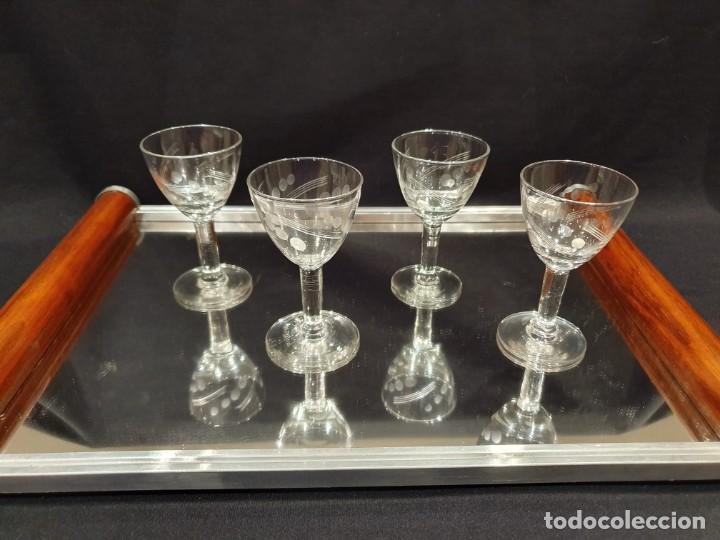 Antig&uuml;edades: 4 copas talladas para chupito / licor. - Foto 3