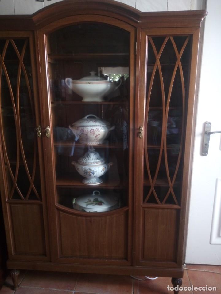 Antig&uuml;edades: Preciosa vitrina de madera de de caoba estilo ingles. - Foto 6