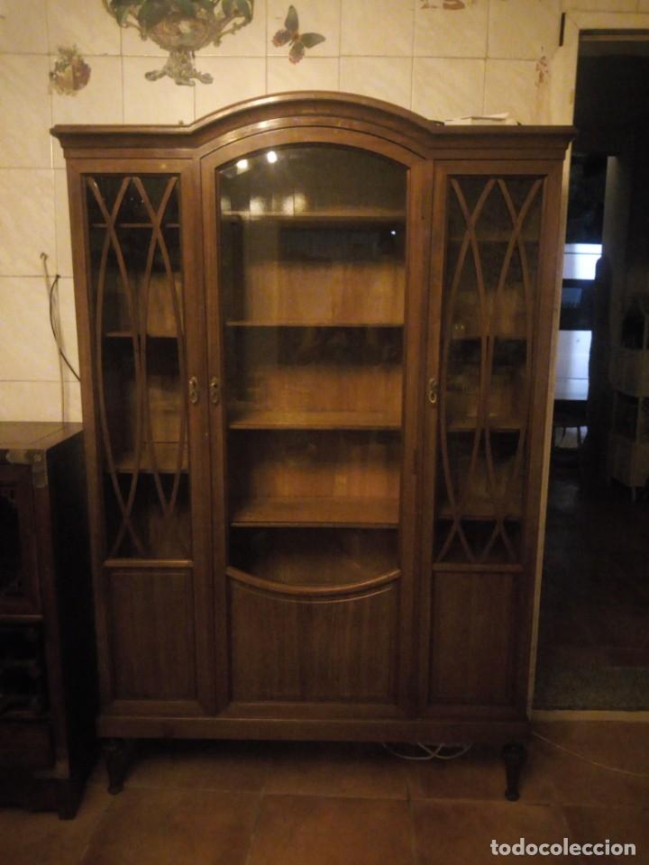 Antig&uuml;edades: Preciosa vitrina de madera de de caoba estilo ingles. - Foto 17