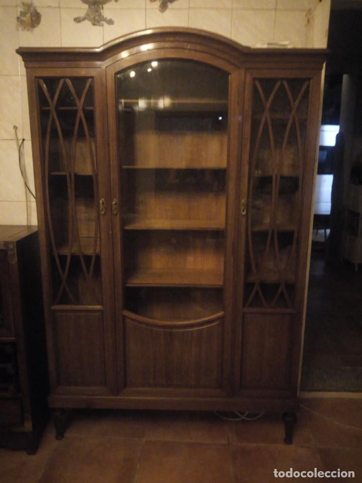 Antig&uuml;edades: Preciosa vitrina de madera de de caoba estilo ingles. - Foto 18