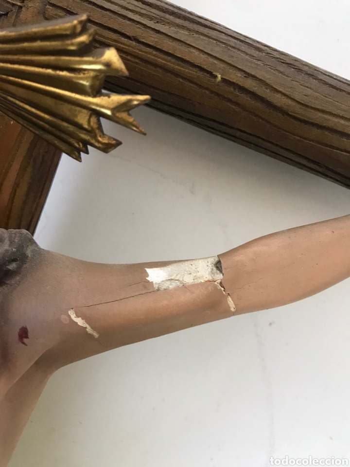 Antig&uuml;edades: Crucifijo de escayola - Foto 6