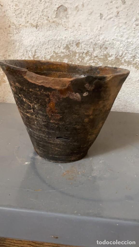 Oggetti Antichi: RESINERO ANTIGUO DE BARRO DE 10 CMS. DE ALTURA X 15 CMS. DE DIAMETRO