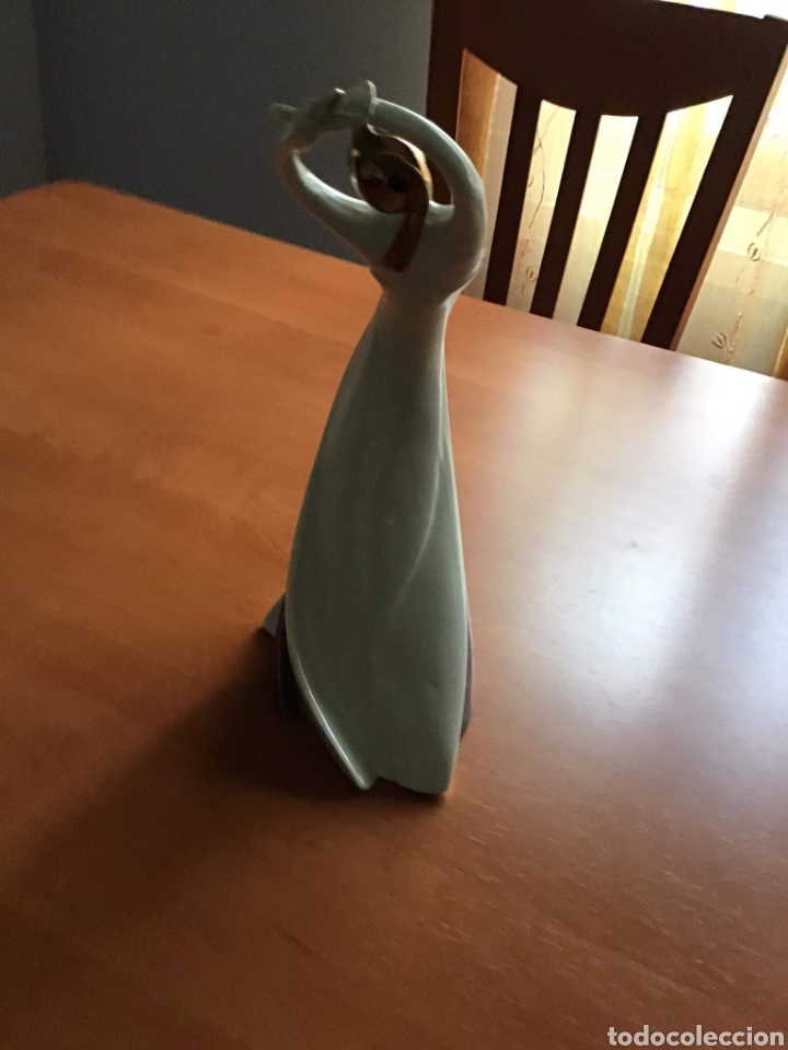 Antig&uuml;edades: Figura Bailarina Galos - Foto 2