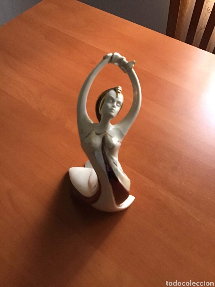 Antig&uuml;edades: Figura Bailarina Galos - Foto 3