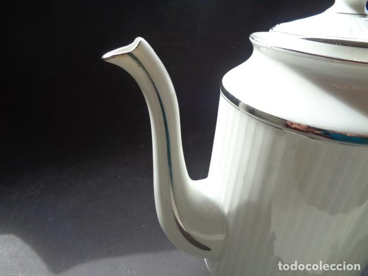 Antig&uuml;edades: ANTIGUA CAFETERA DE PORCELANA FRANCESA - Foto 2