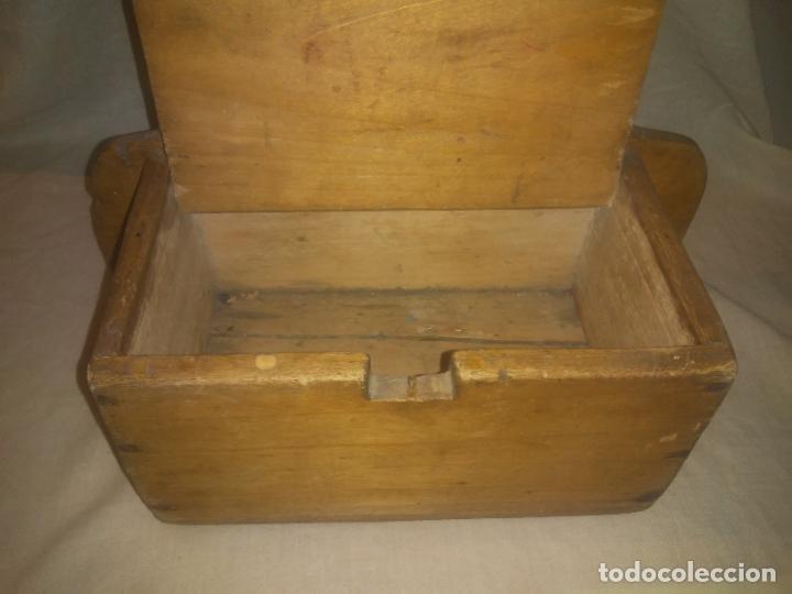 Antig&uuml;edades: ANTIGUO LIMOSNERO DEL SIGLO XIX - EXCEPCIONAL. - Foto 3