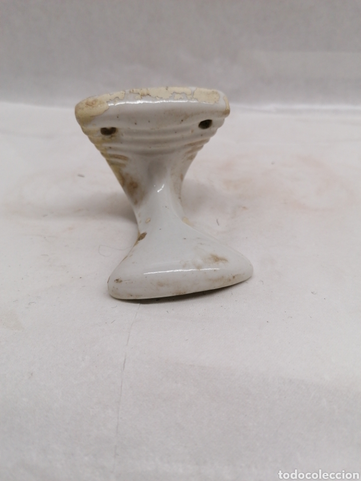 Antig&uuml;edades: Percha porcelana - Foto 2