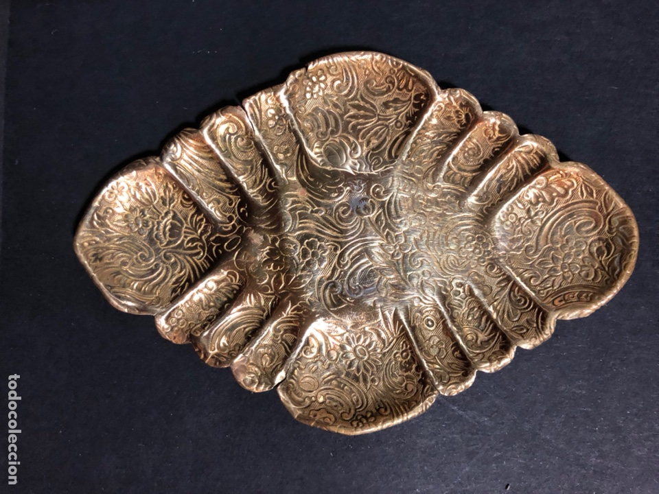 Antiquit&auml;ten: Antigua mini bandeja de lat&oacute;n 10,5 x 7,5 cm
