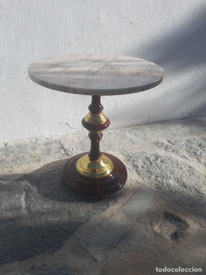 Antig&uuml;edades: Mesa auxiliar - Foto 4