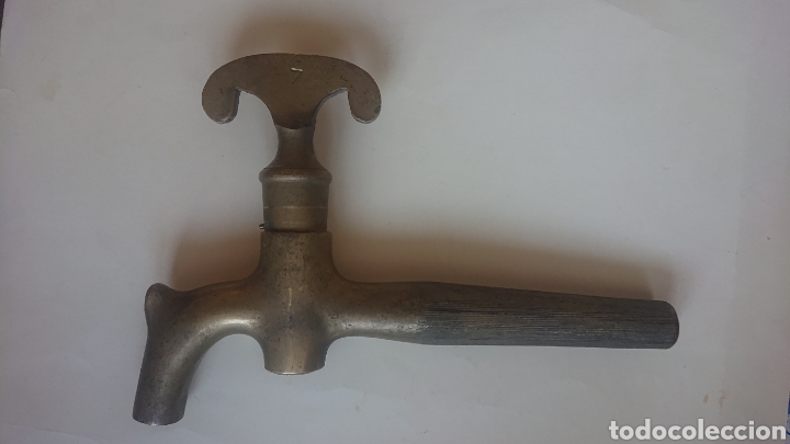 Oggetti Antichi: ANTIGUO GRIFO DE METAL NUMERO 7 PARA BARRICA O TONEL 18.5 CM