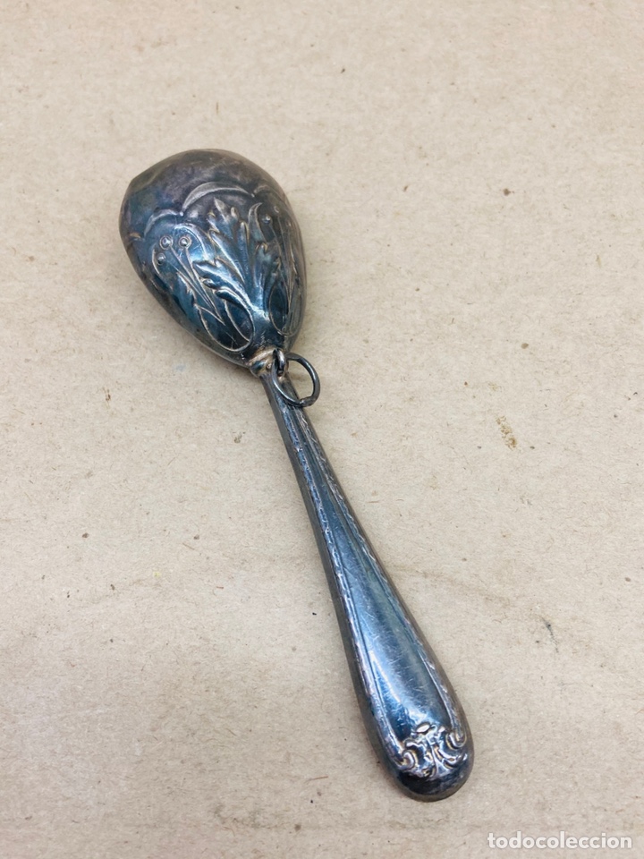 Antig&uuml;edades: Sonajero de plata antiguo - Foto 2