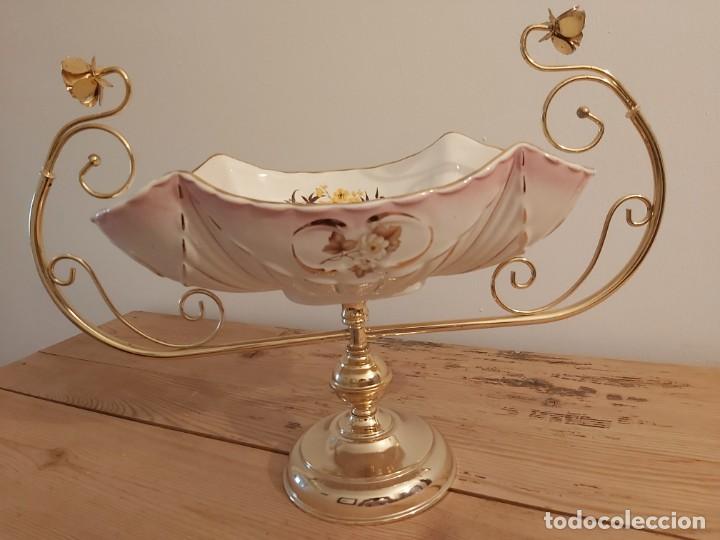 Antig&uuml;edades: Centro de mesa porcelana - Foto 1