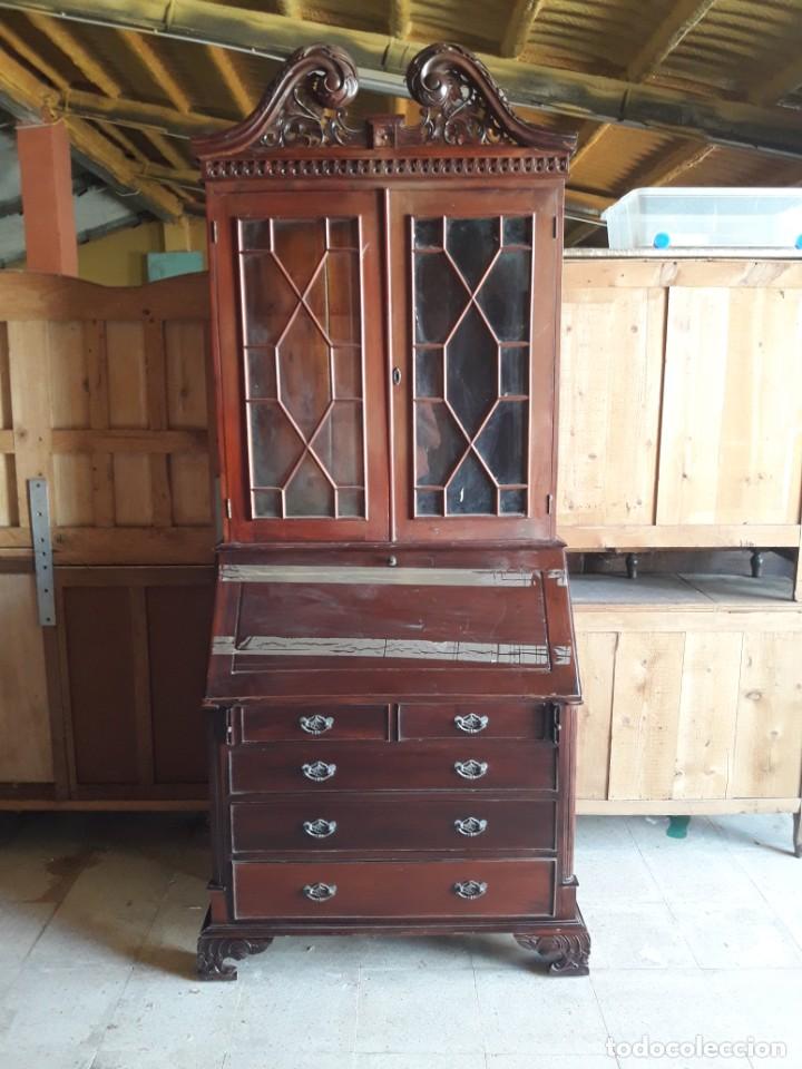 Antig&uuml;edades: vitrina escritorio chipendal - Foto 1