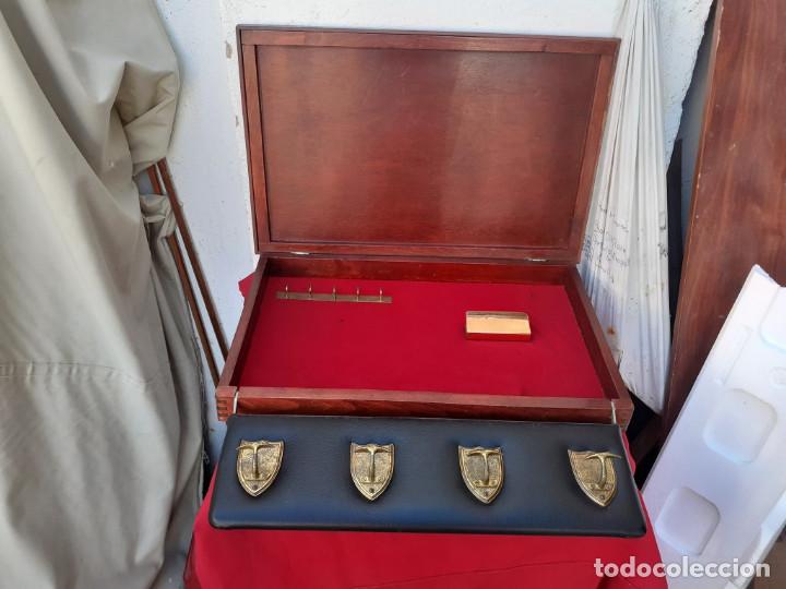 Antig&uuml;edades: perchero cuadro - Foto 4