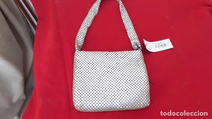 Antig&uuml;edades: bolso de metal plateado - Foto 1