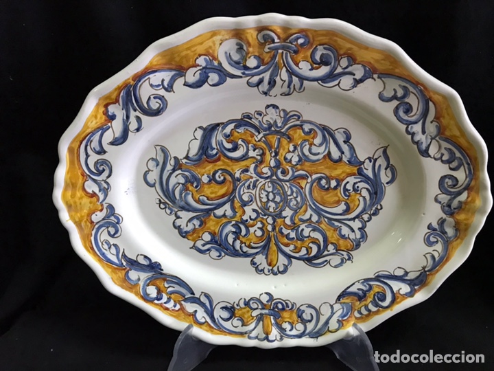 Antiquit&auml;ten: Plato bandeja renacentista pintado a mano. Firmado Talavera