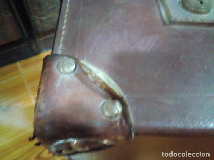 Antig&uuml;edades: ANTIGUA MALETA DE CUERO - Foto 13