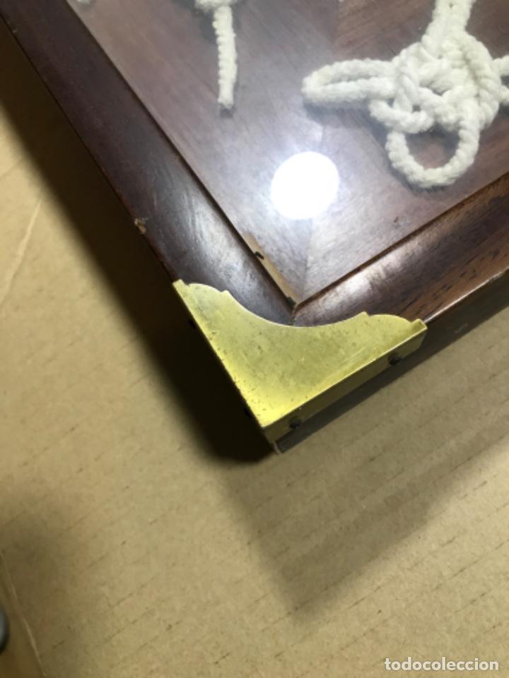 Antig&uuml;edades: Expositor de nudos marineros - Foto 2