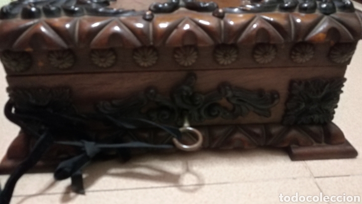 Antig&uuml;edades: ANTIGUO CAJA COFRE EN MADERA - Foto 2