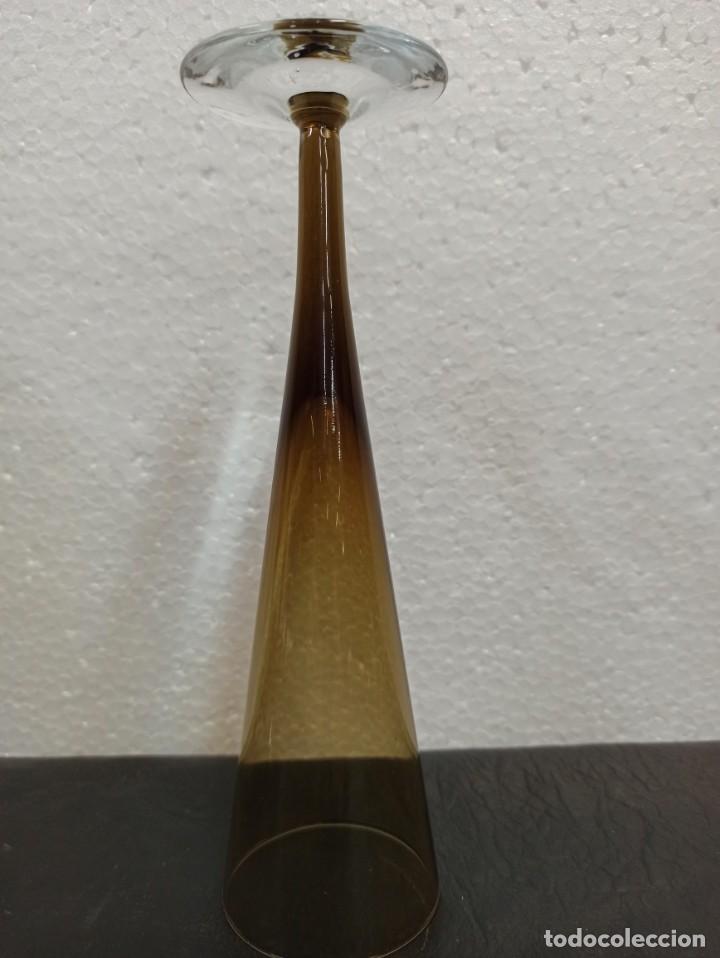 Antig&uuml;edades: 4 Copas de cava.. C22 - Foto 3