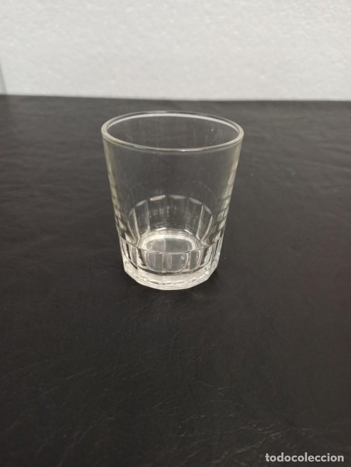 Antig&uuml;edades: 3 Vasos de vino. C-22 - Foto 3