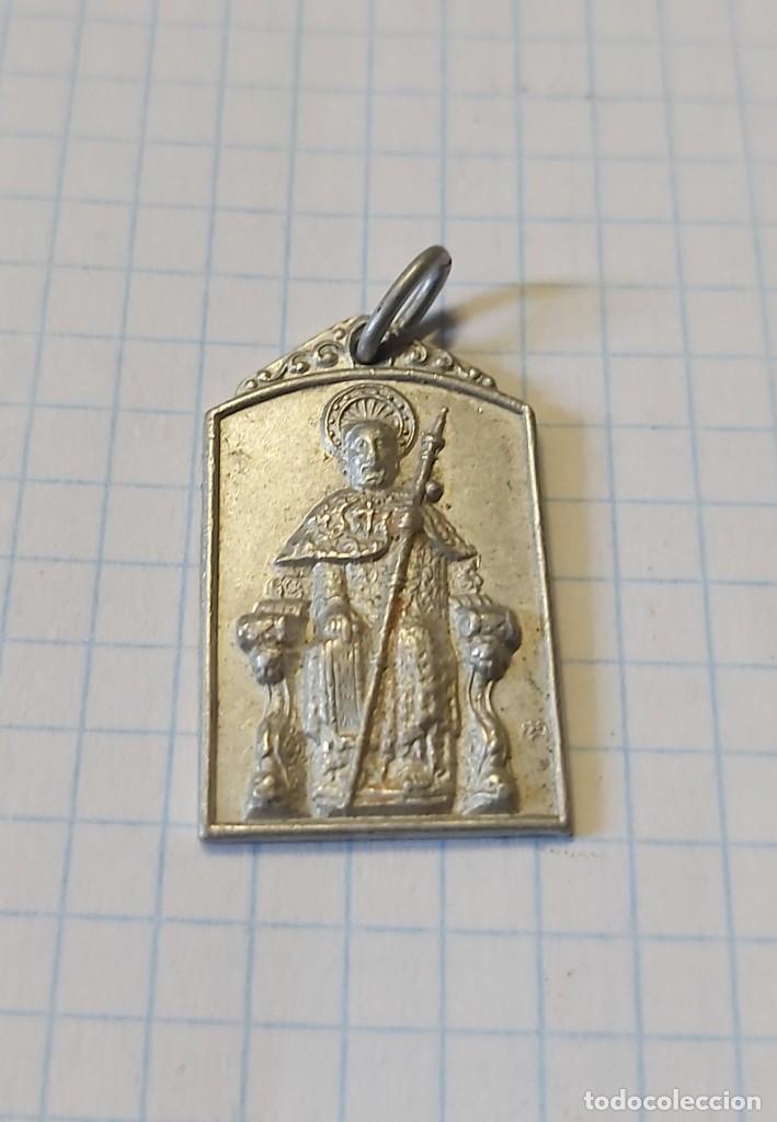 Antig&uuml;edades: Medalla religiosa - Foto 1