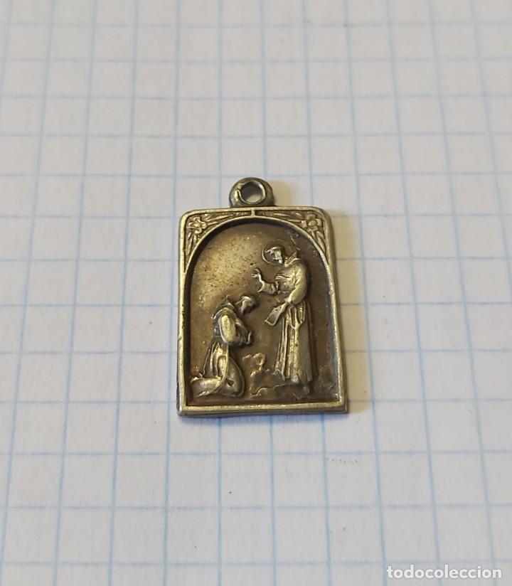 Antig&uuml;edades: Medalla religiosa - Foto 1