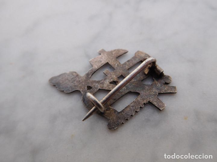 Antig&uuml;edades: Insignia de plata Montserrat - Foto 2