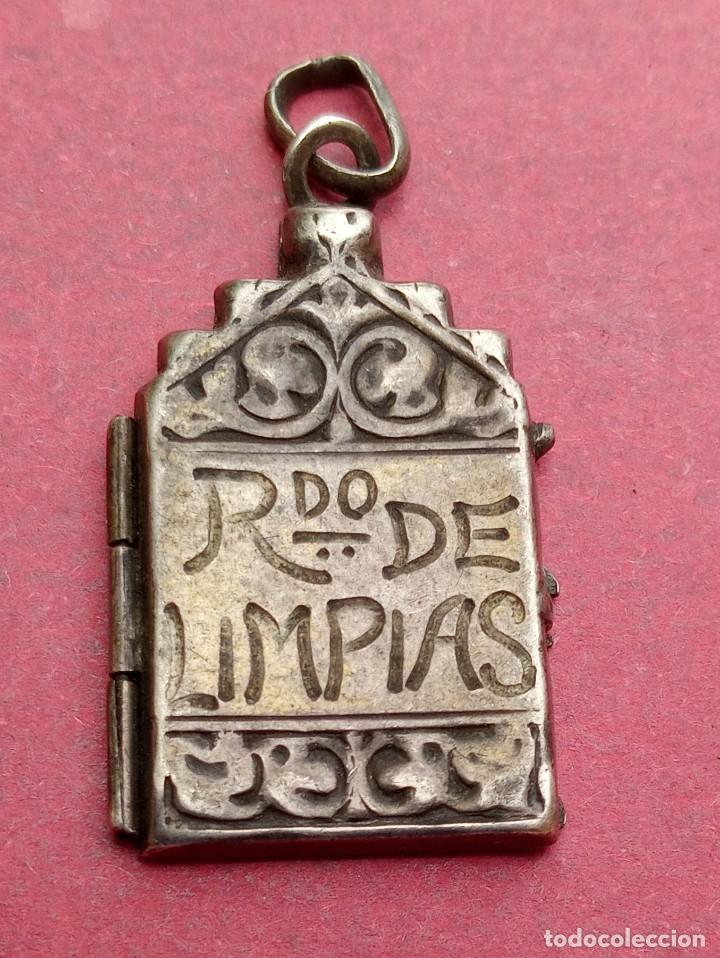 Antigüedades: Medalla Antigua tipo Capilla. Santo Cristo de Limpias. Plata. - Foto 2 - 216991222
