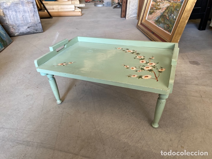 Antig&uuml;edades: Bandeja de madera antigua para cama - Foto 1