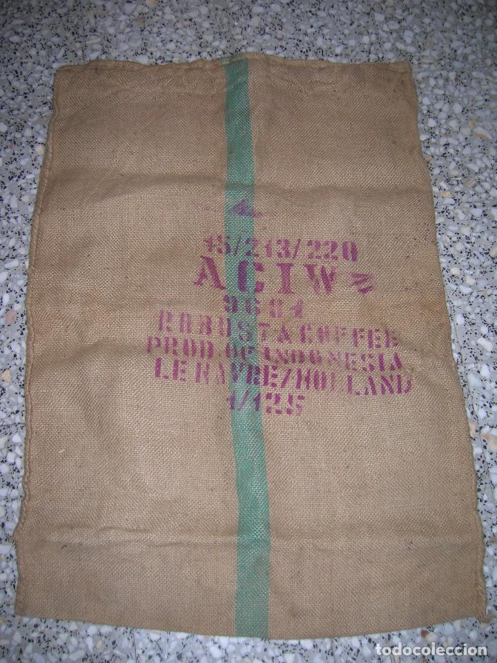 Antig&uuml;edades: Antiguo saco de caf&eacute; en tela yute/c&aacute;&ntilde;amo. ACIW. Robusta Coffee. Prod. of Indonesia. Le Havre/Holland