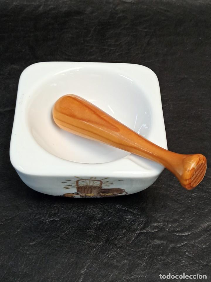 Antig&uuml;edades: Conjunto de tarros de cocina y mortero. C25 - Foto 9