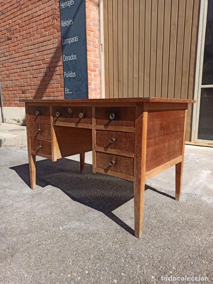 Antig&uuml;edades: Mesa de despacho. Centro 1 - Foto 2