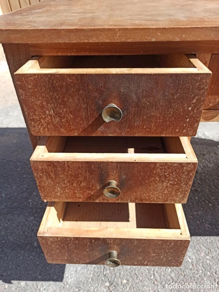 Antig&uuml;edades: Mesa de despacho. Centro 1 - Foto 6