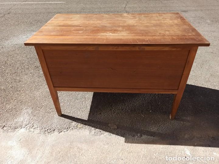 Antig&uuml;edades: Mesa de despacho. Centro 1 - Foto 12