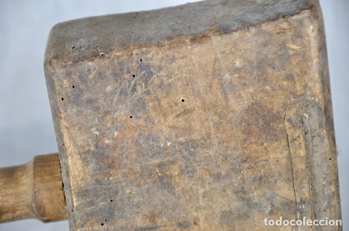 Antig&uuml;edades: Mazo antiguo de madera - Foto 6