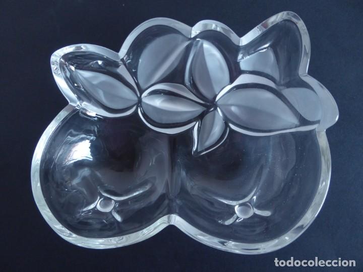 Antig&uuml;edades: CUENCO DE CRISTAL CON FORMA DE FRUTAS - Foto 1