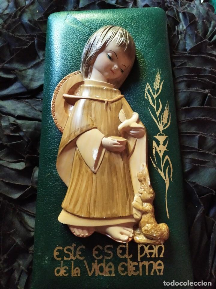 Oggetti Antichi: NI&Ntilde;O JES&Uacute;S? &Aacute;NGEL? PALOMA CONEJO SOPORTE LEYENDA POLIPIEL COLGAR PARED VINTAGE ANTIGUO RESTAURAR