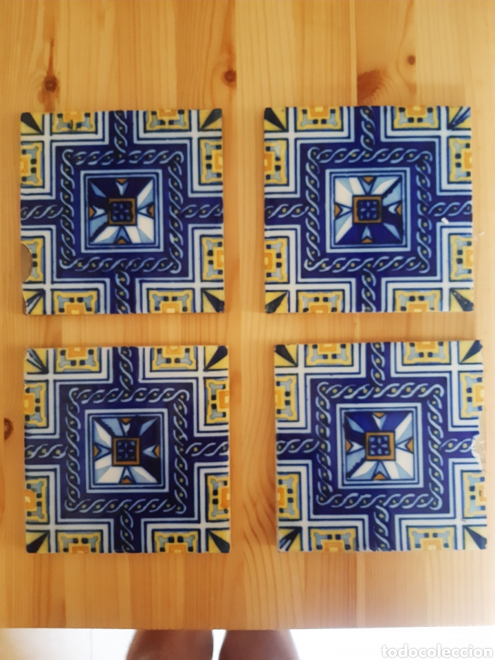 Antig&uuml;edades: 4 azulejos azul amarillo - Foto 1