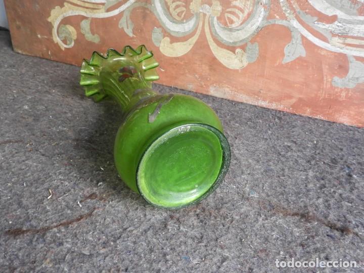 Antig&uuml;edades: JARRON DE CRISTAL PINTADO CON LA BOCA LOBULADA - Foto 7