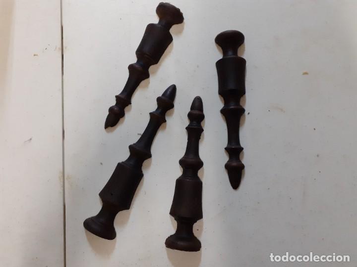 Antig&uuml;edades: Recambio comoda columnillas laterales - Foto 1