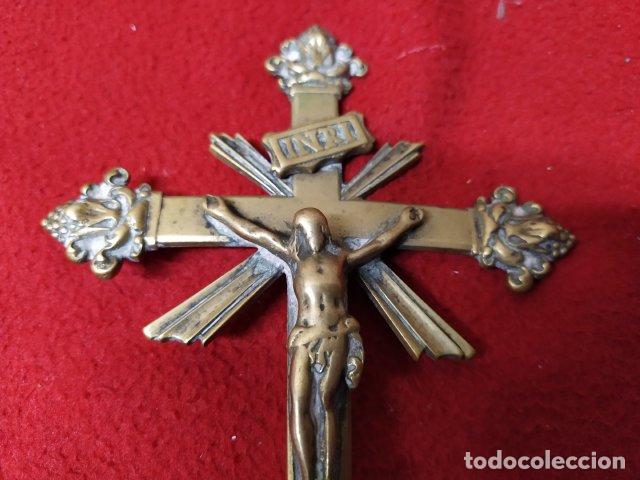 Antig&uuml;edades: ANTIGUA CRUZ DE BRONCE - Foto 2