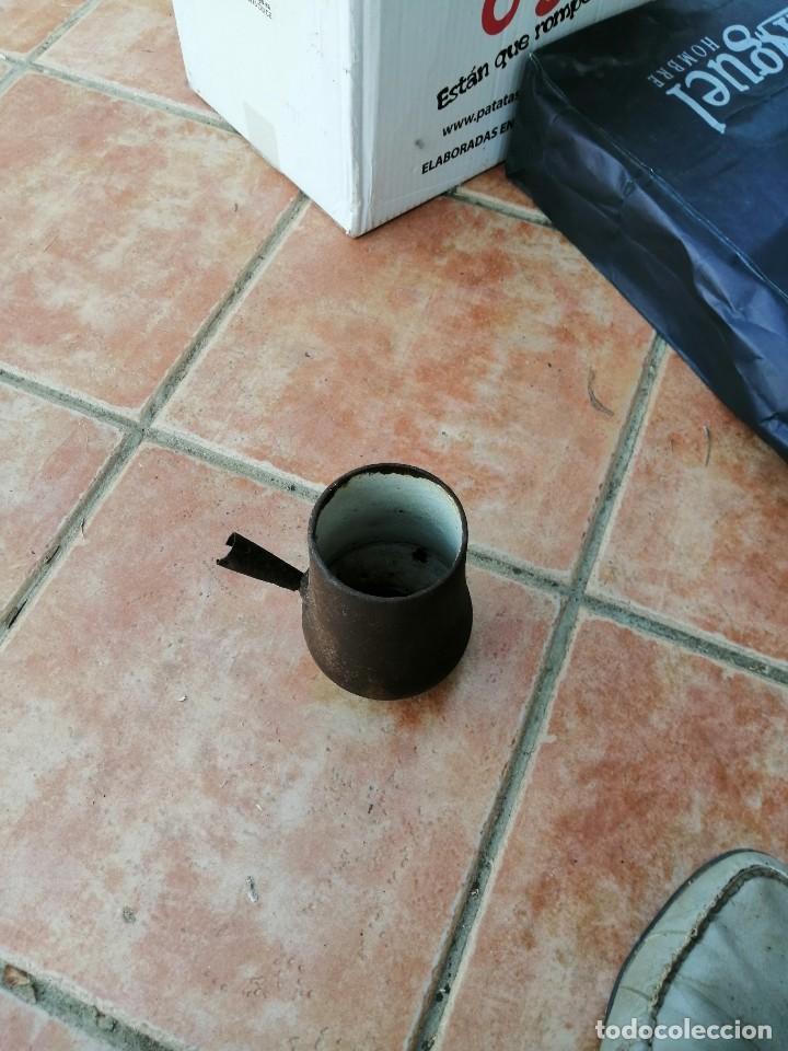 Antig&uuml;edades: ANTIGUA CHOCOLATERA DE HIERRO CON MANGO DE MADERA - PPOS 1900 - - Foto 3