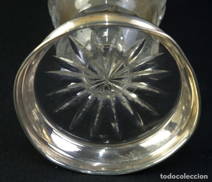Antig&uuml;edades: Jarr&oacute;n en cristal tallado con base en plata punzonada - Foto 6