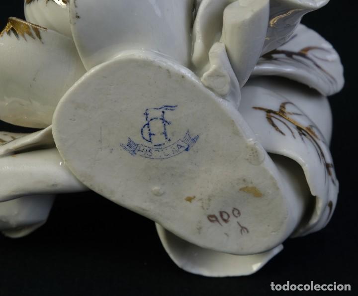 Antig&uuml;edades: Candelero en porcelana con forma de rosa - Foto 6