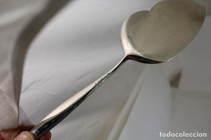 Antig&uuml;edades: pala de servir en metal plateado - Foto 3