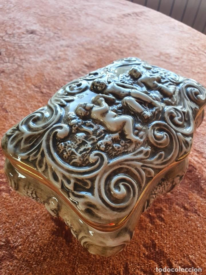Antig&uuml;edades: Joyero R. CAPODIMONTE Nuevo - Foto 2