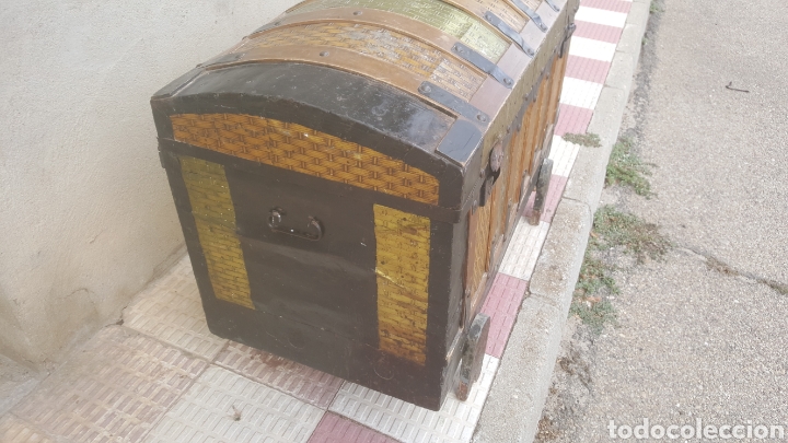 Antig&uuml;edades: baul de madera y chapa - Foto 2